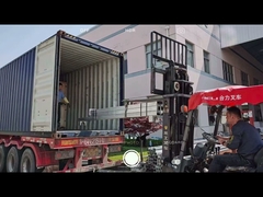 Колон загружает 4 единицы бесконтактных стиральных машин модели КЛ360-1 и отправляет их в Саудовскую Аравию!