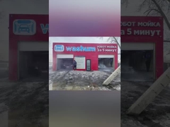 Техник из Колона установил и ввел в эксплуатацию машину для стирки автомобилей модели KL360-1 и KL-360premium