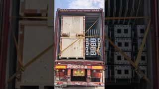Колон завершил погрузку 2-х контейнеров автомоечного оборудования, отправка в Парагвай!